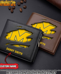 NCAA29 Michigan Wolverines Men’s Leather Wallet Custom Name